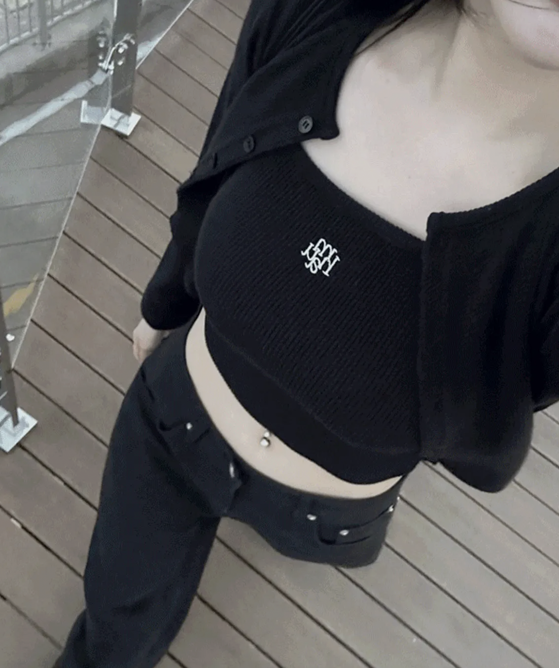 韓國🇰🇷連線 Muah Muah 刺繡小背心+修身針織開襟衫套裝 兩件套 刺繡 無袖小背心 開襟衫 針織衫 長袖 7色 (任買兩件711免運)/預購