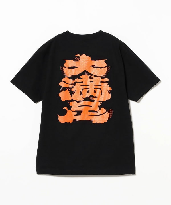 日本 BEAMS JAPAN｜髭文字系列 大勝利 × 大満足 短袖上衣