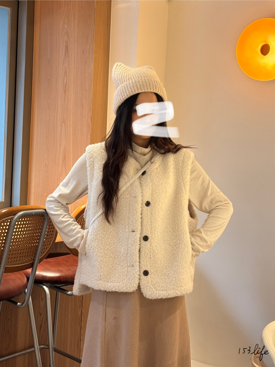 |現貨|百搭泰迪柔軟羊羔毛背心附包包(2色)