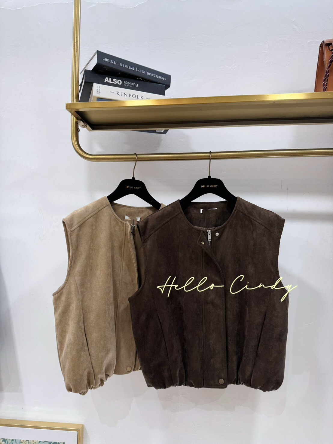 B11105 質感超好Cindy自留的仿麂皮造型背心