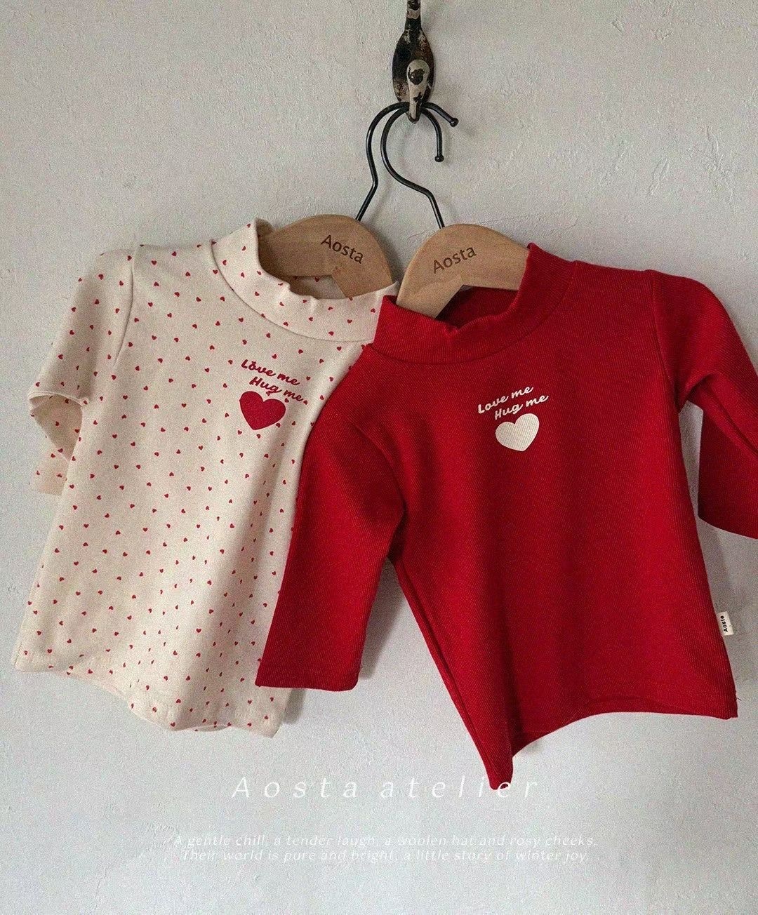 Aosta Love Me Turtleneck