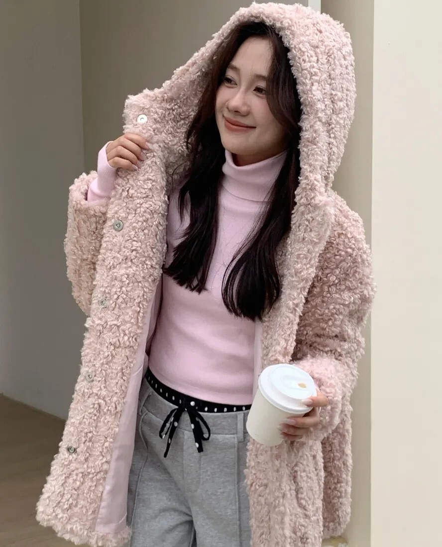 可愛QQ泰迪熊毛毛連帽造型外套-F / 3色 (Elegant & Love)