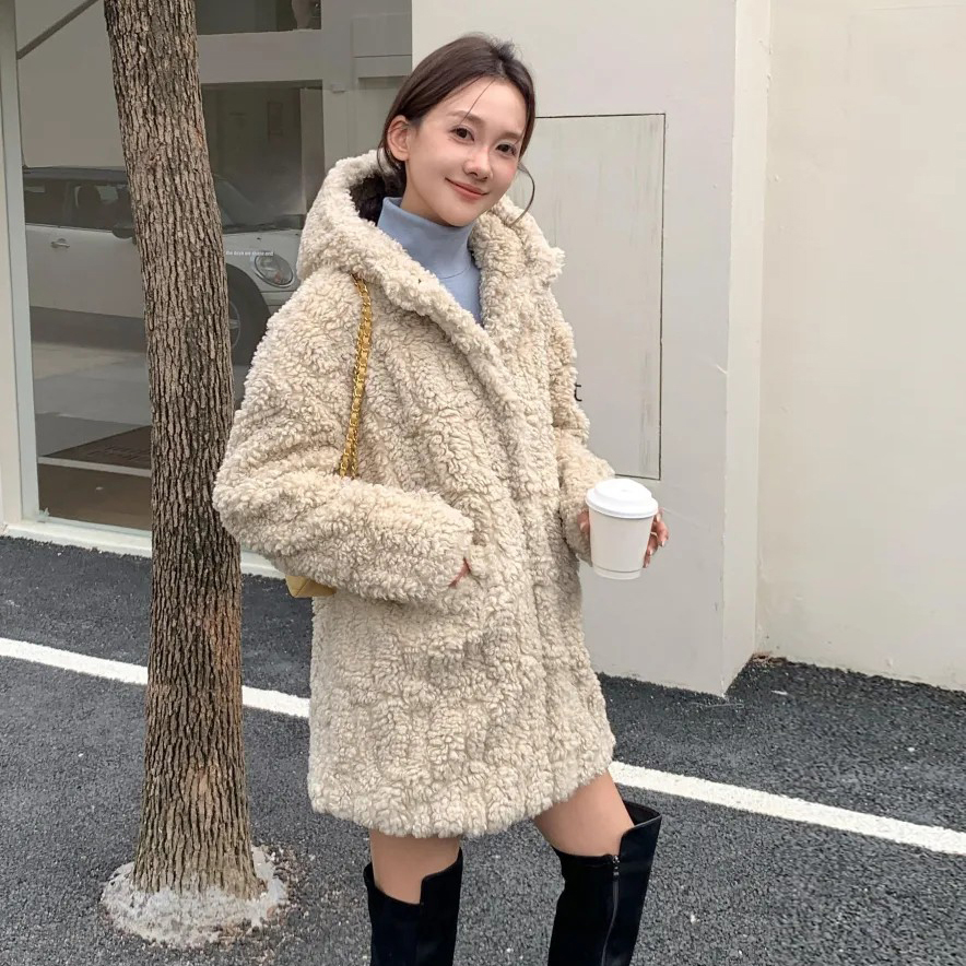 可愛QQ泰迪熊毛毛連帽造型外套-F / 3色 (Elegant & Love)