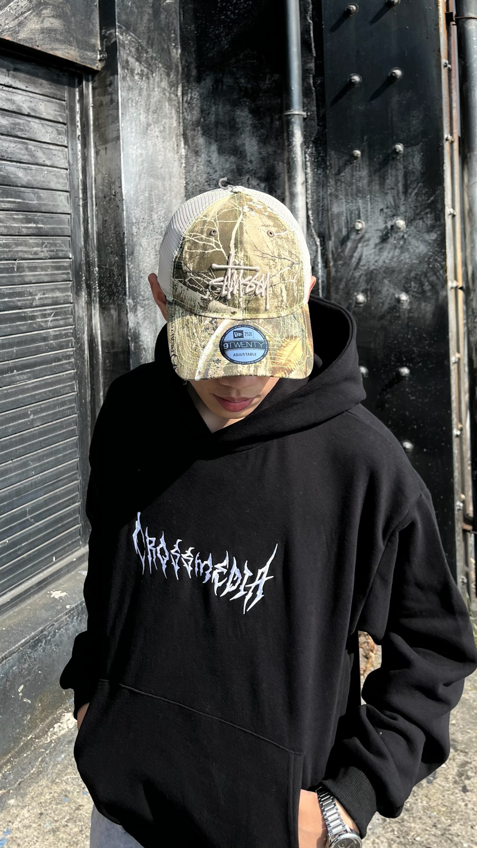 刺繡爪痕寬短帽Tee (2colors)