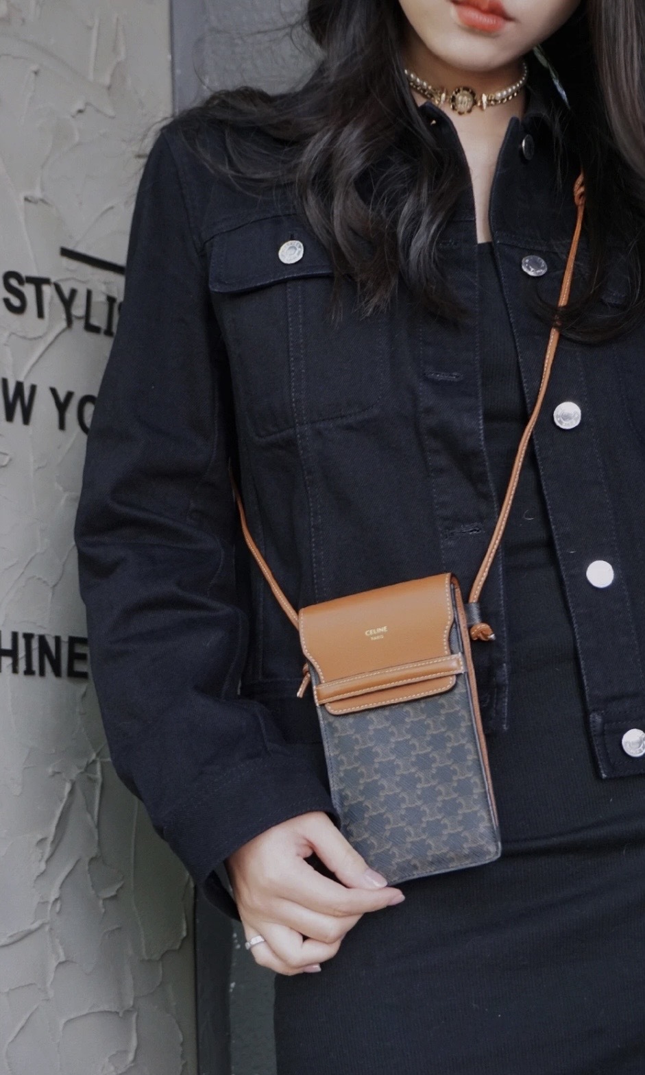 【兩色入】CELINE Triomphe手機包