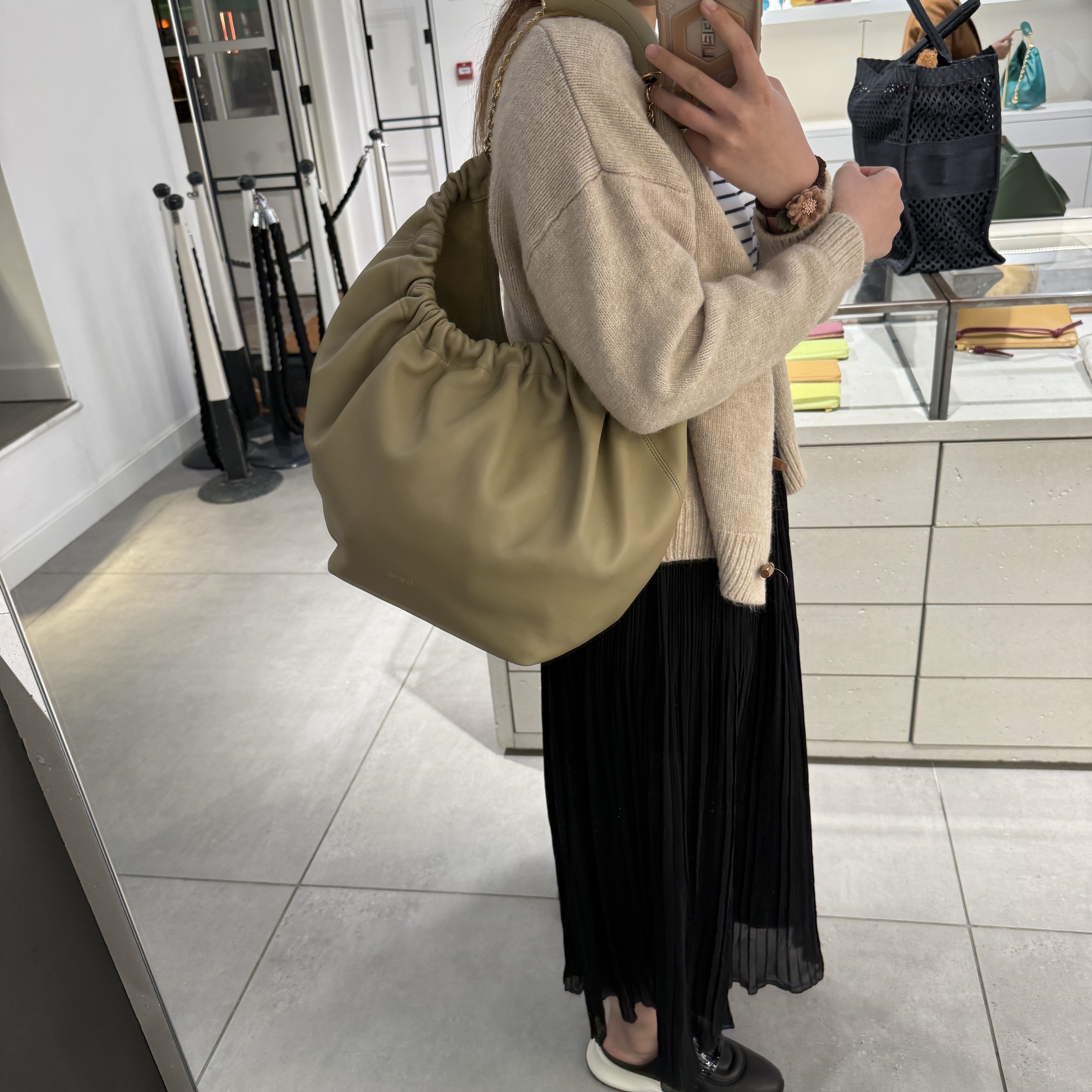 Loewe Squeeze Medium Bag Clay Green