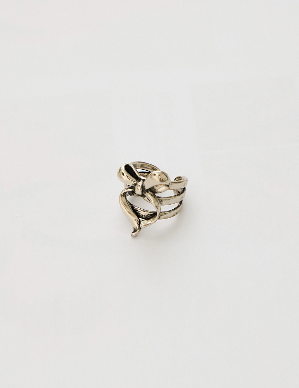 寬線條蝴蝶結可調式戒指