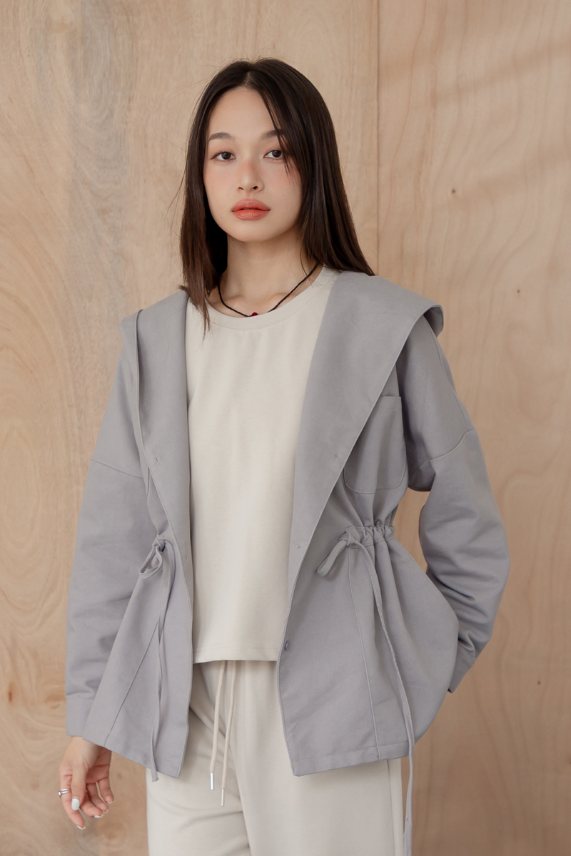 連帽大口袋抽繩外套