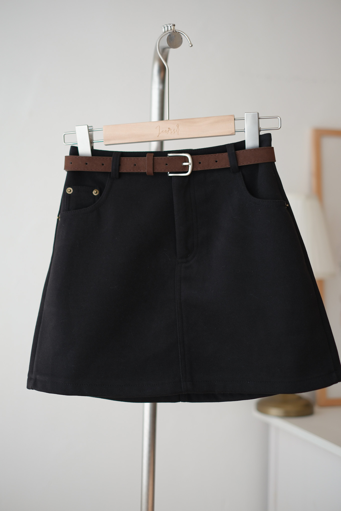 簡約百搭休閒系短裙 (黑/深棕) BT445