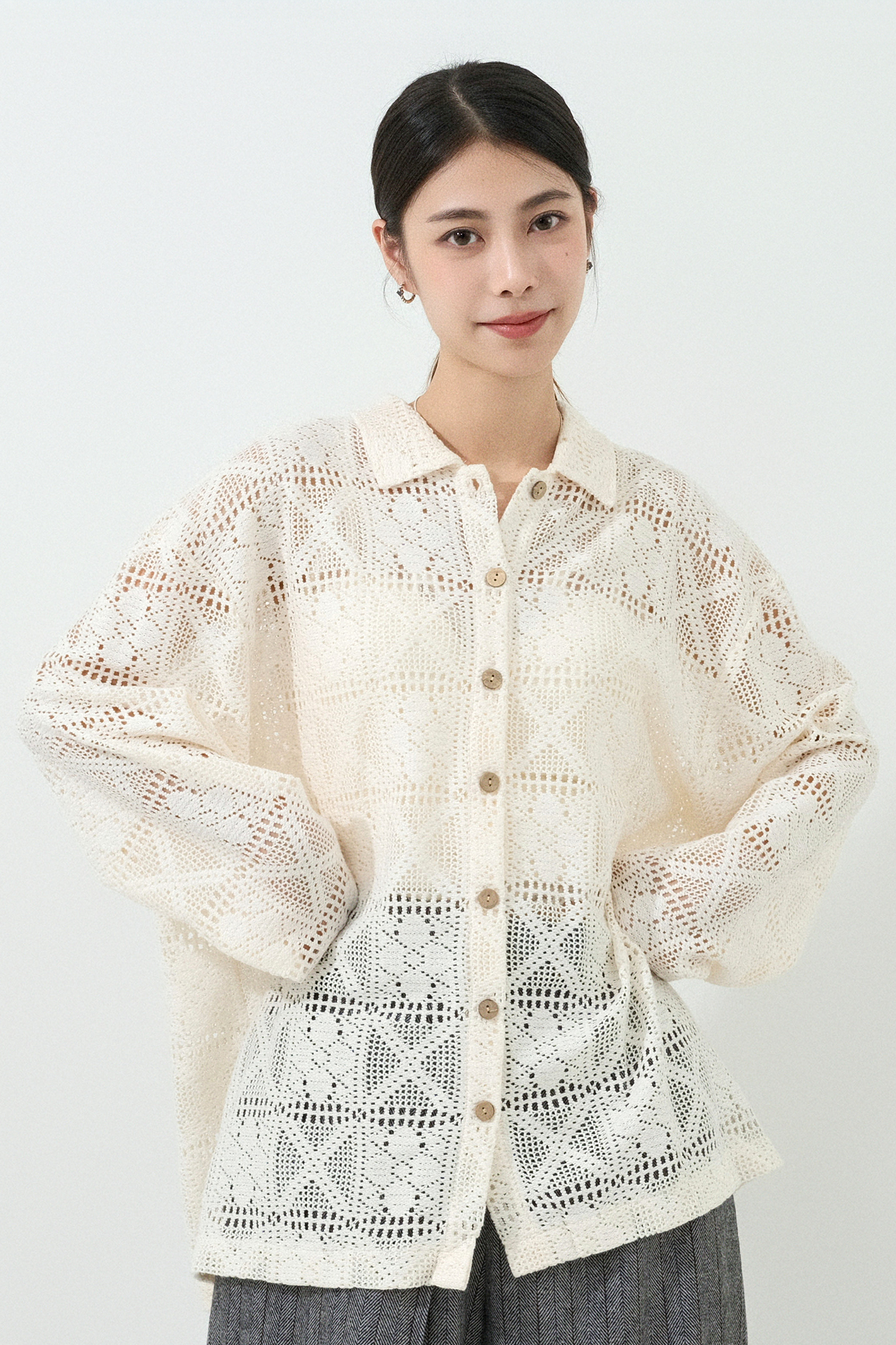 格紋通花寬鬆恤衫 (預購產品）