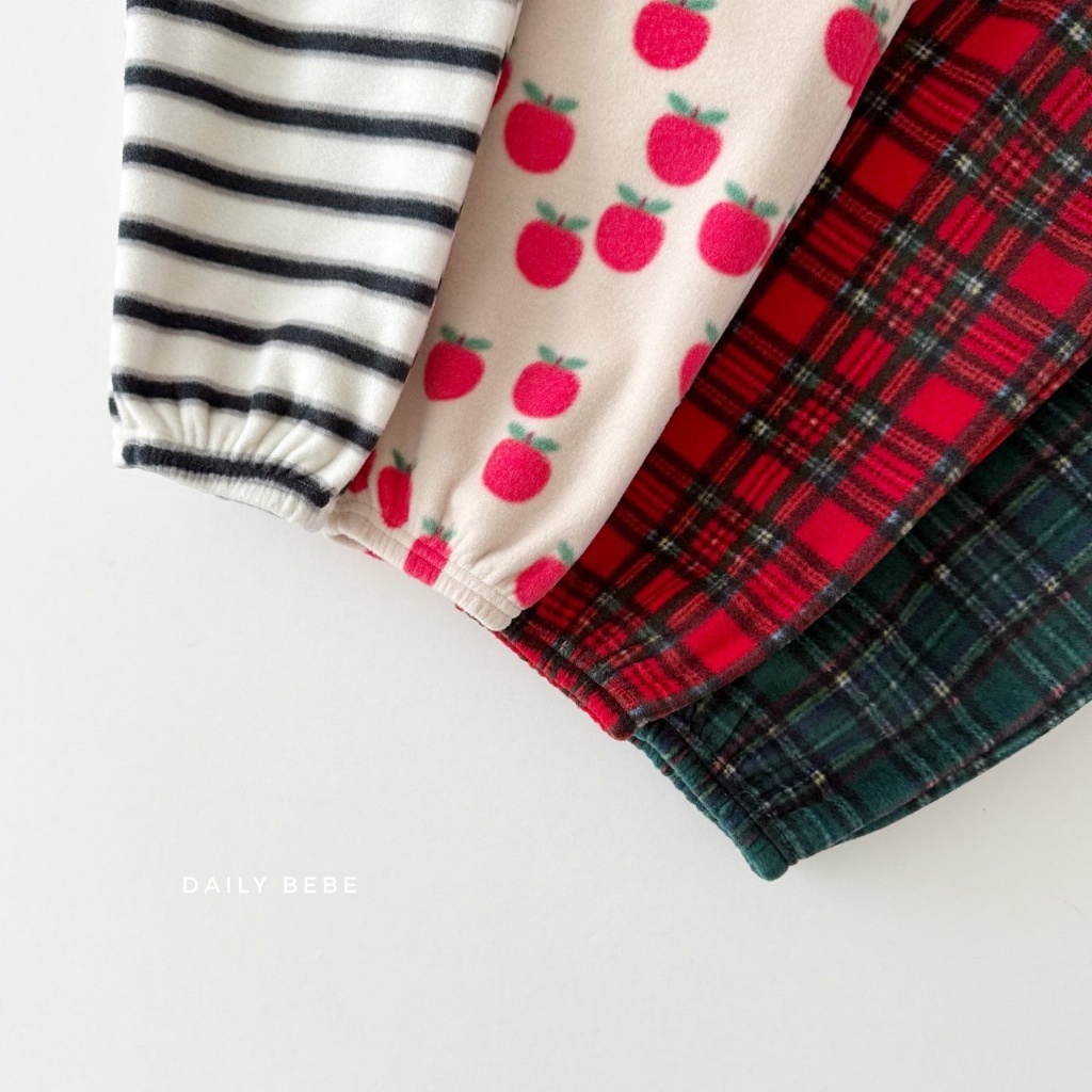 韓國🇰🇷DAILY BEBE 滿印抓絨束口褲(XS-XL/JS-JM)