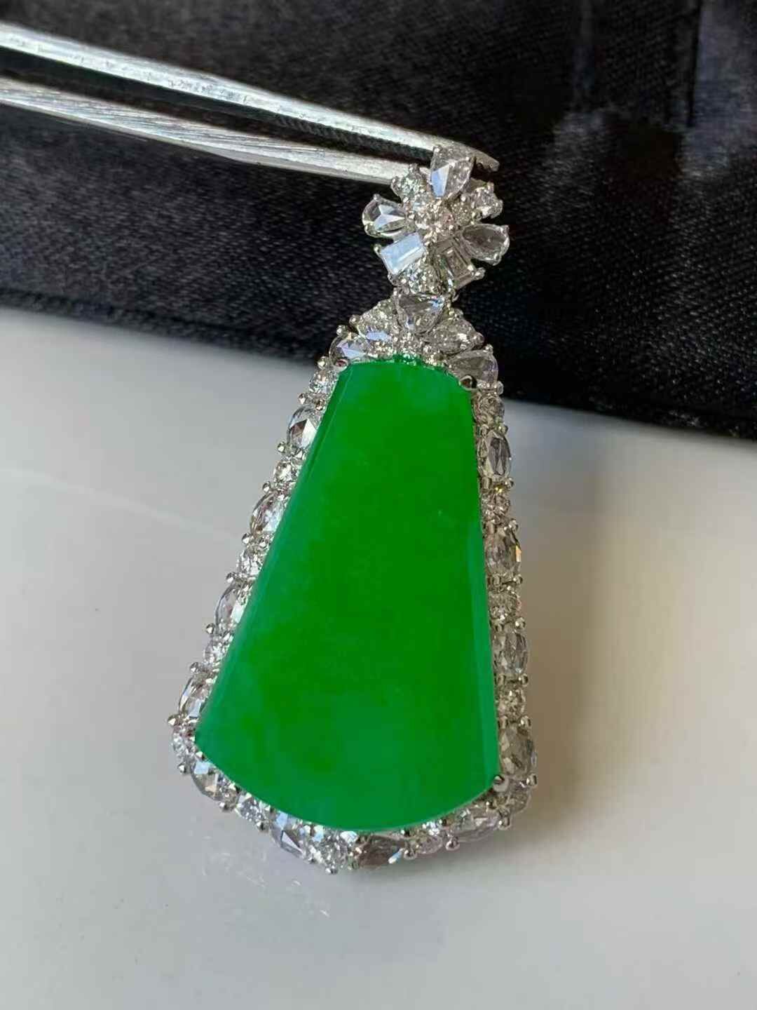 116354 翡翠無事牌吊墜