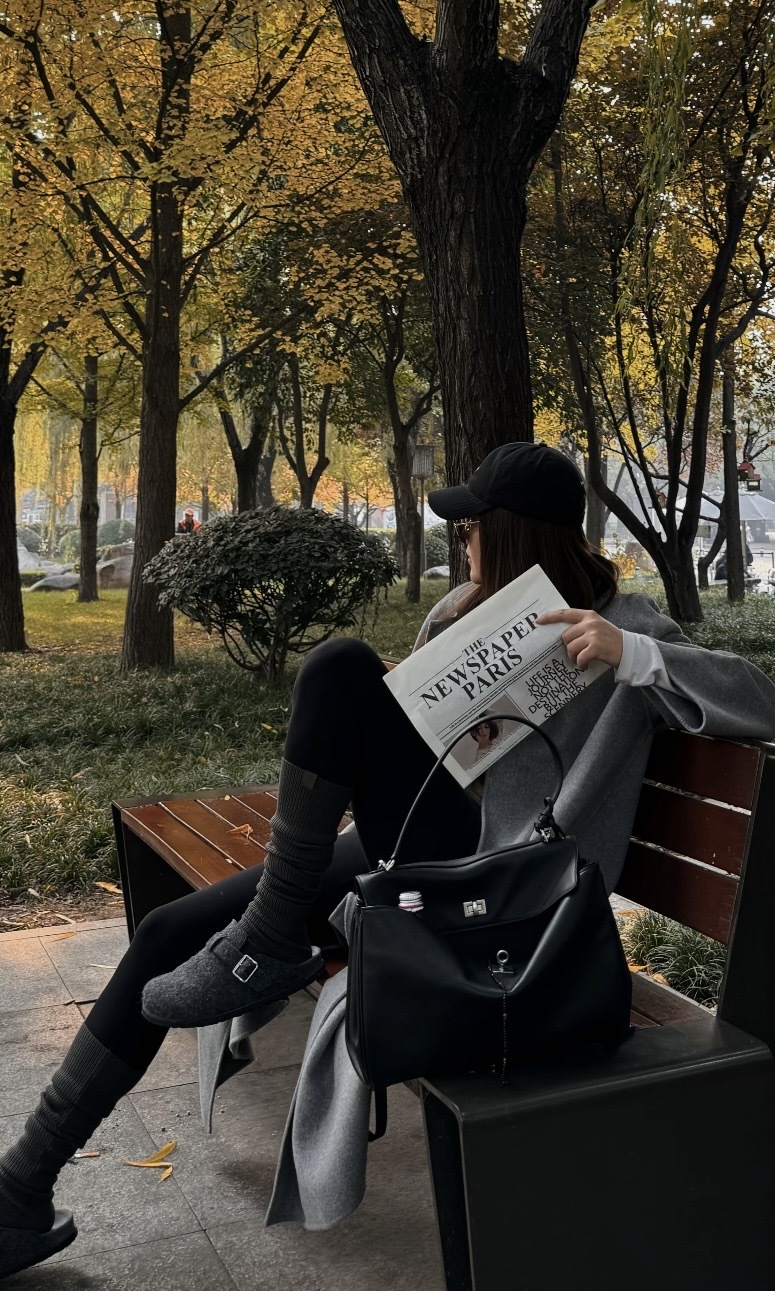 Balenciaga Medium Rodeo 黑銀色 中號