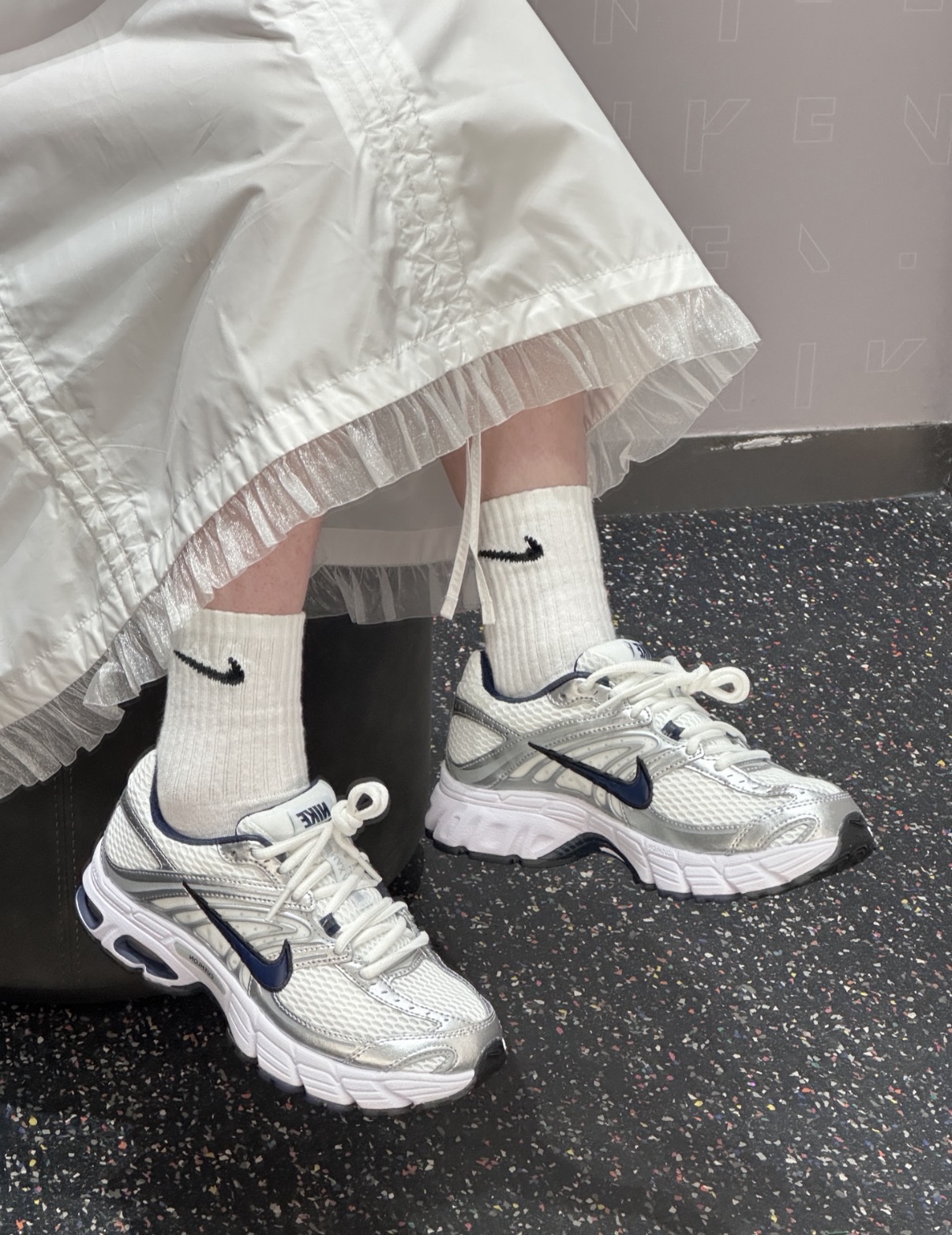 女鞋 NIKE W AIR MAX MOTO 2K 白銀藍 復古 透氣 緩震 氣墊 運動 休閒鞋【HQ2056-104】