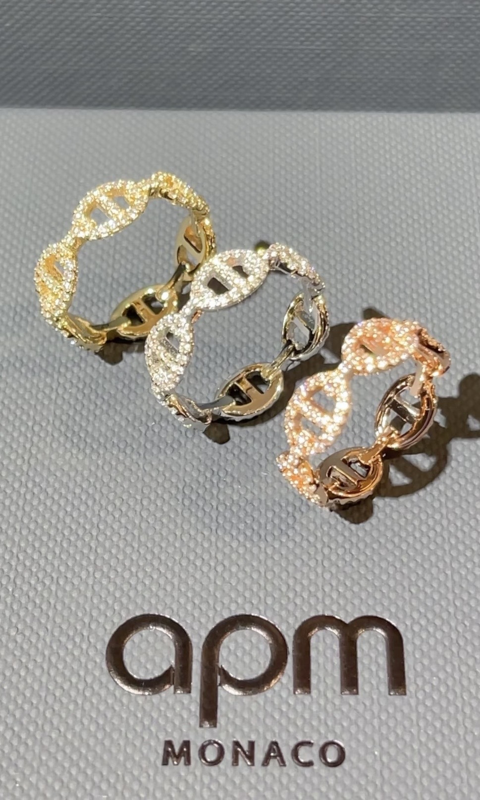 Apm monaco 豬鼻子戒指
