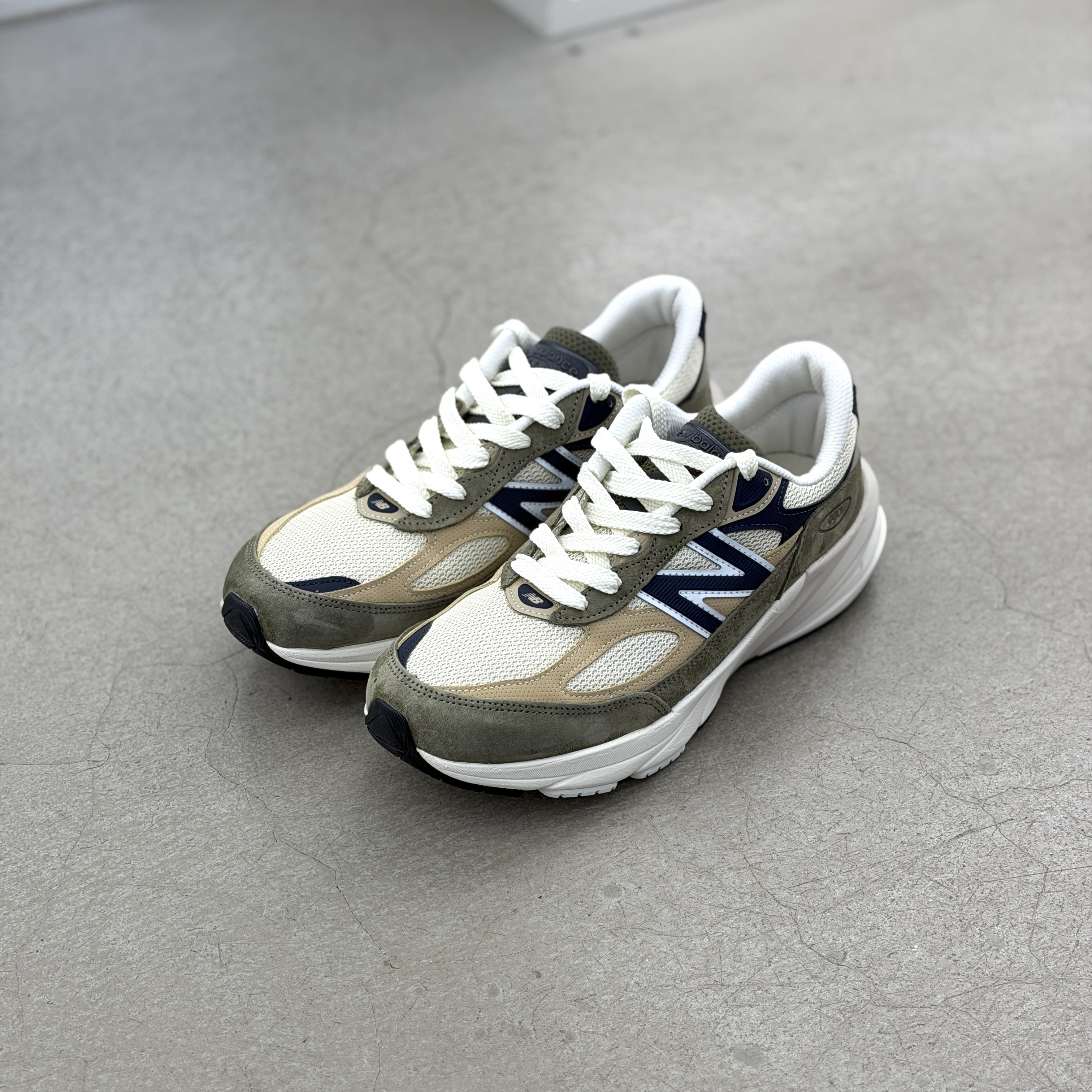 New Balance U990WO6