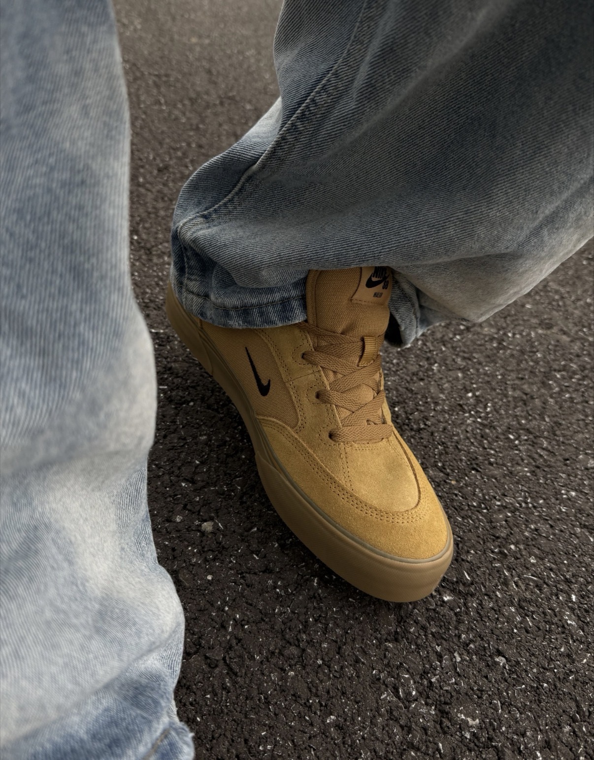 男鞋 NIKE SB MALOR TE 卡其色 小勾 復古 麂皮 帆布 休閒 滑板鞋【HF3066-701】