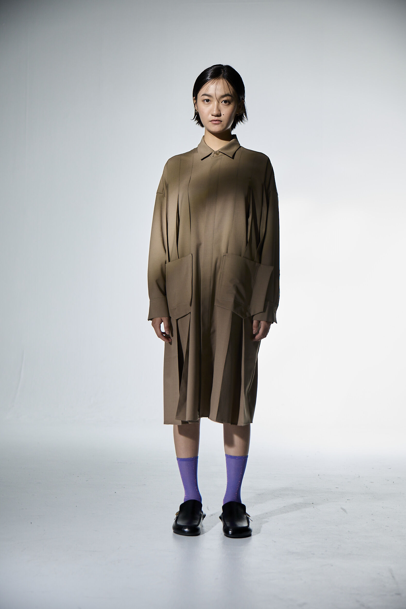 百褶大口袋洋裝