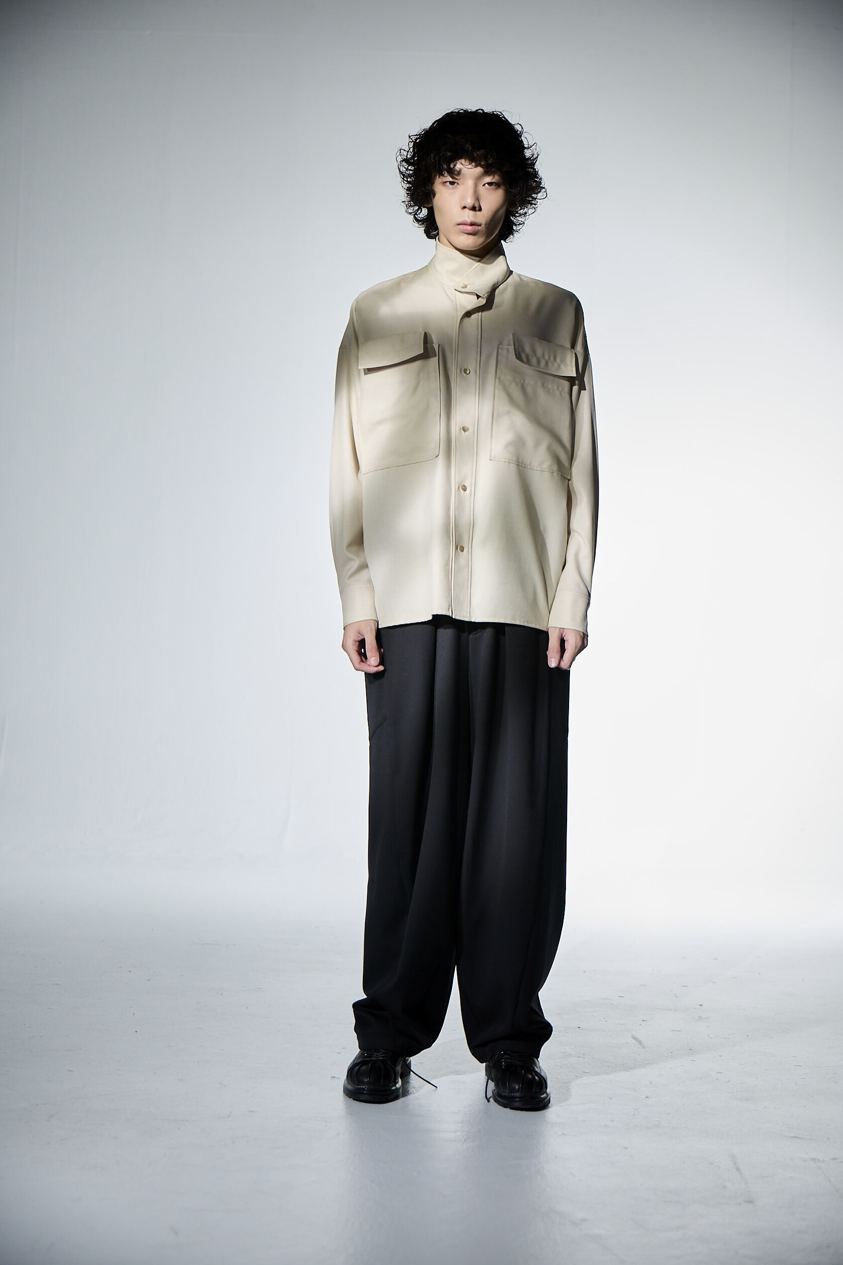 造型領大口袋外套