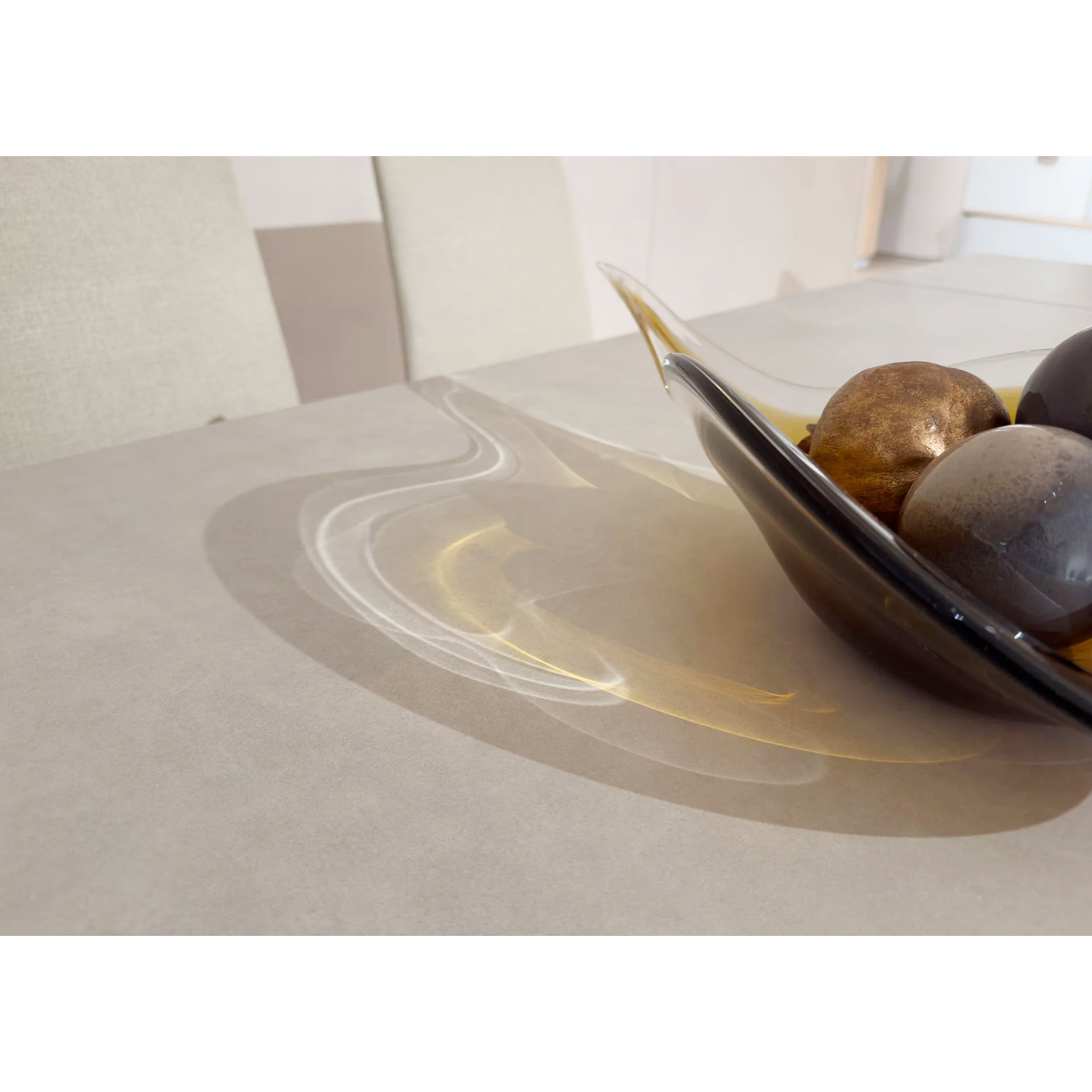 CARMENT 燒結石面延展餐桌〔DS2058〕