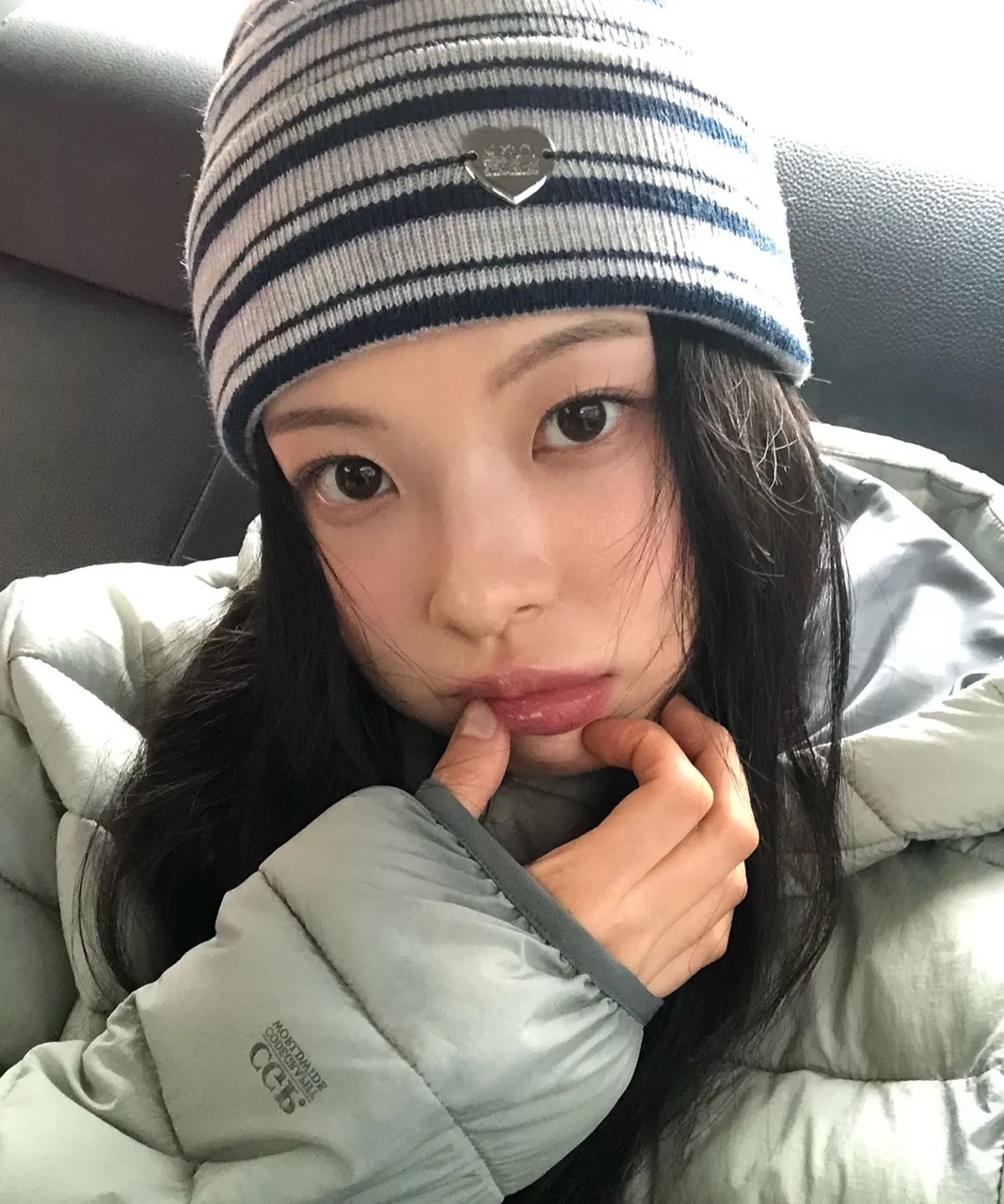 🇰🇷 CGP. 條紋針織帽 毛帽 金屬愛心LOGO / 預購