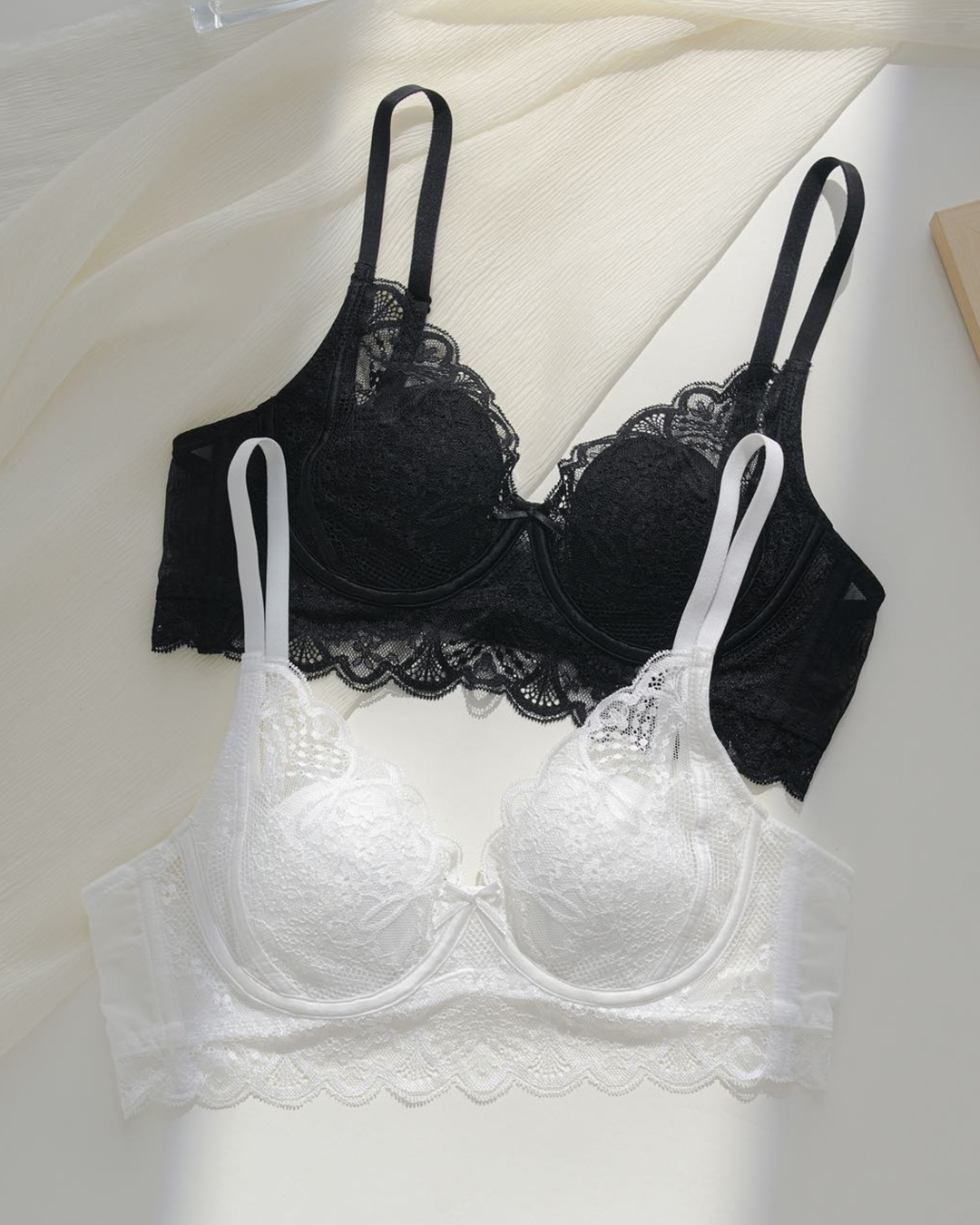 Bunnylace法式兔耳朵輕透蕾絲內衣套裝-黑色 (2色)內衣+內褲