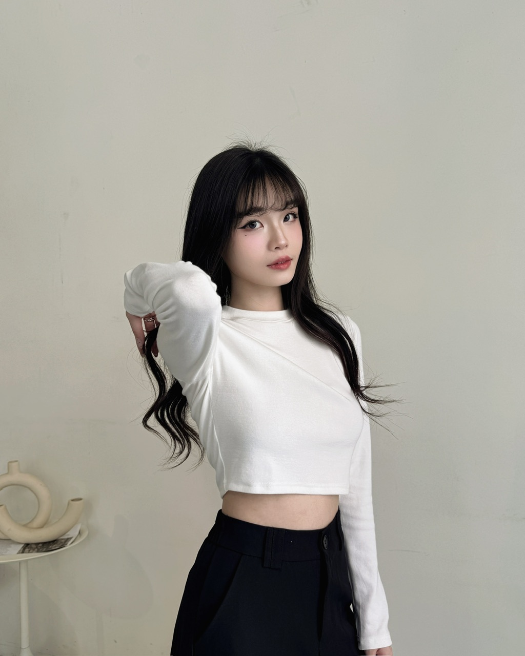 超親膚包色素面短版上衣-0955