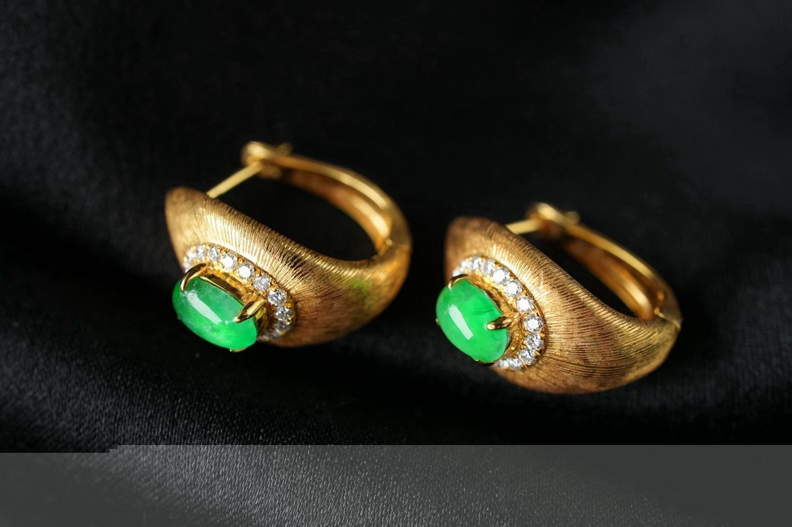 116820 翡翠正陽綠耳扣