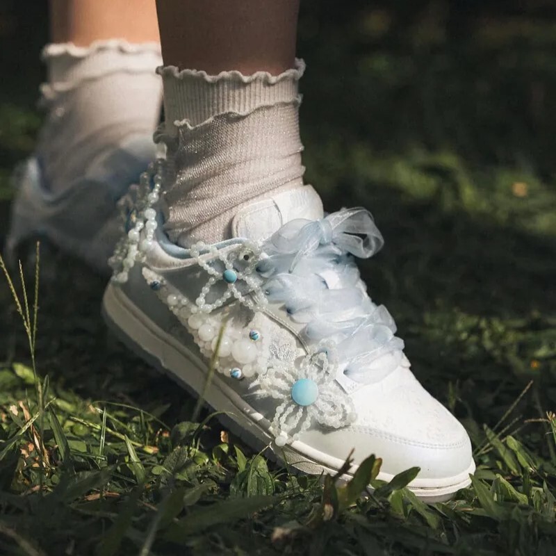 【代購】Susan Fang x Nike Dunk Wmns「Artist Collection」寶寶藍｜珍珠花藝術聯名｜HV8575-100