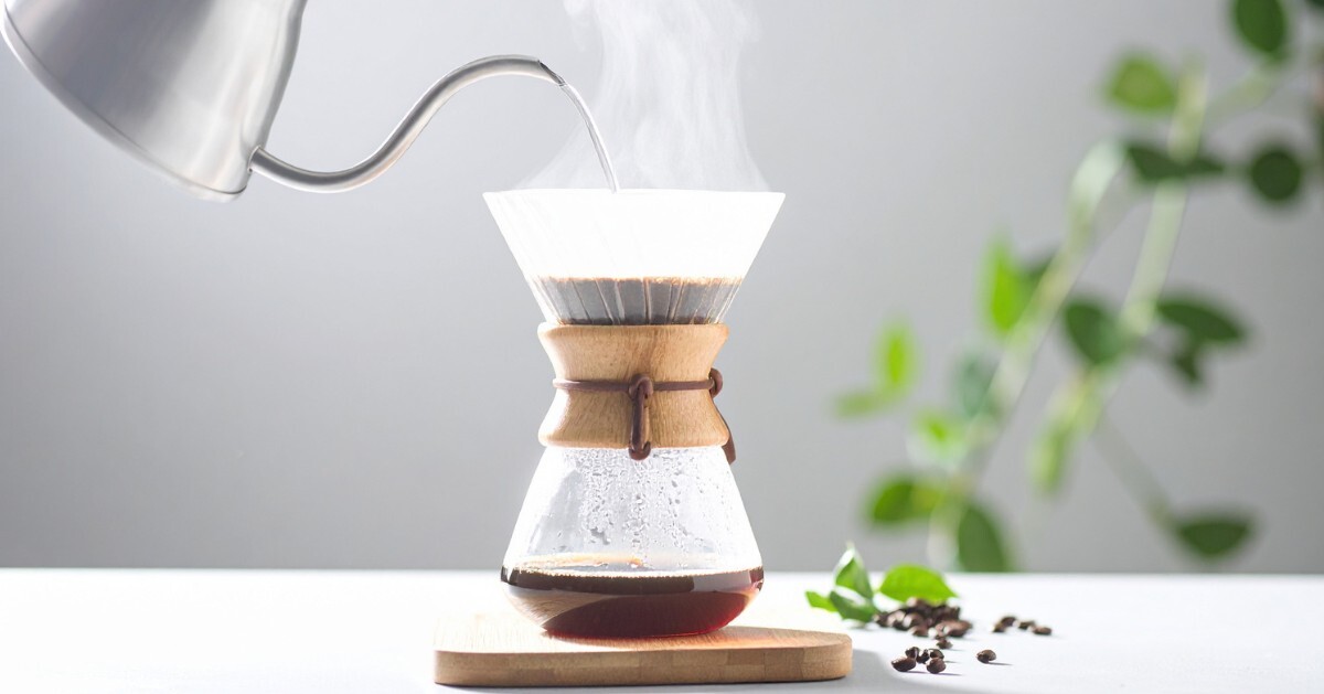 其實咖啡不是只能配甜食，如果搭配帶鹹味與油脂感的食物，也能襯托出咖啡本身的香氣風味，所以鹹味燕麥棒也是十分合適