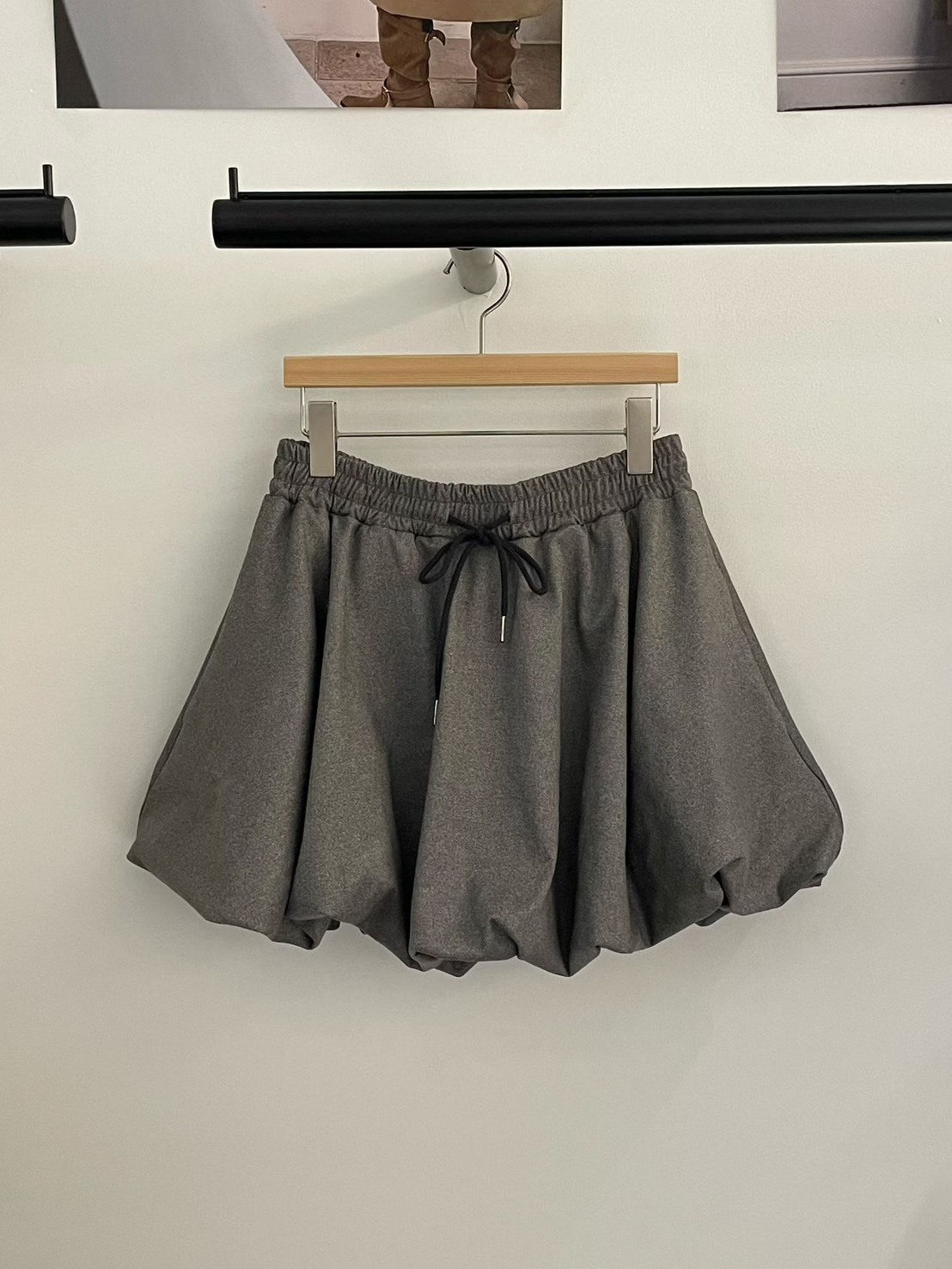 麂皮絨泡泡褲裙