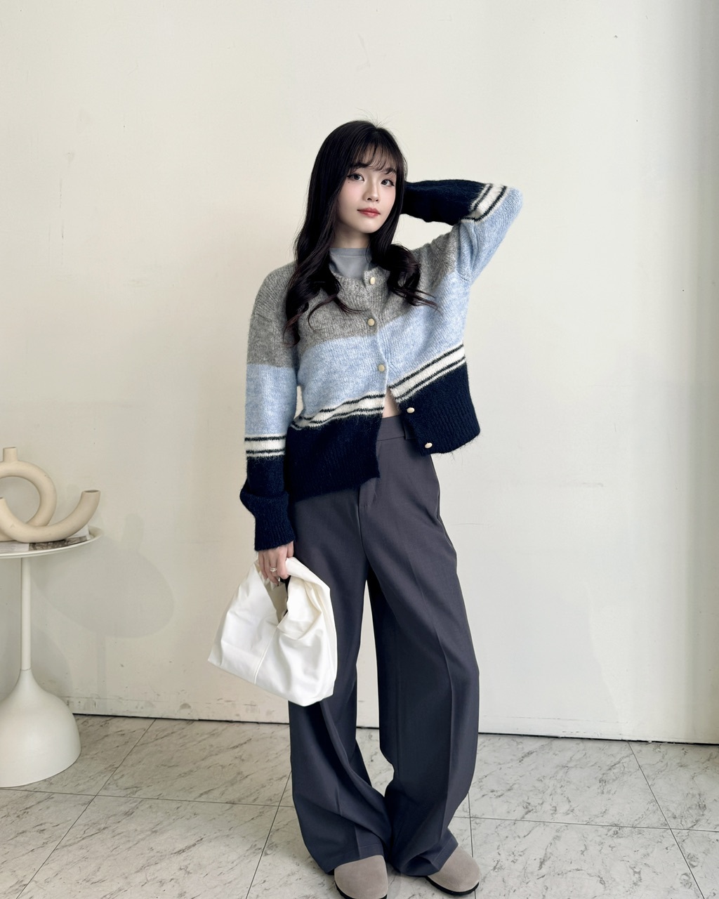 三色鈕扣撞色針織上衣-3669