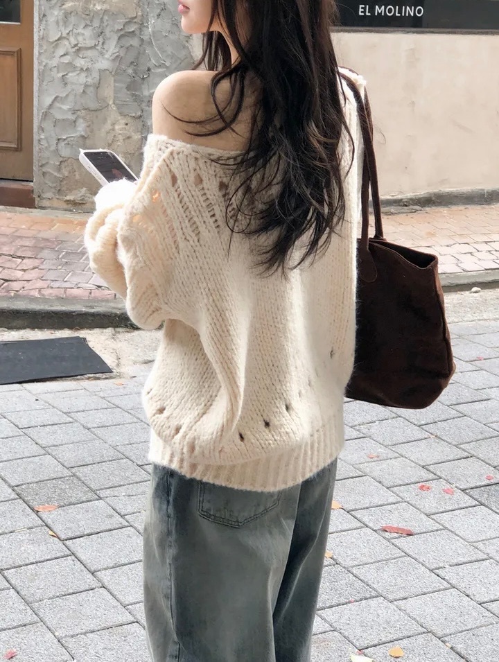 【優惠價預訂】韓國船領穿窿設計冷衫（7色）