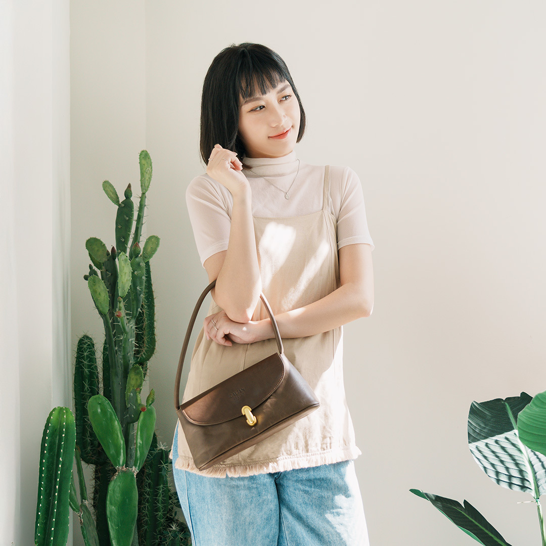 日系OL真皮手拎轉扣包 - 234074htcl