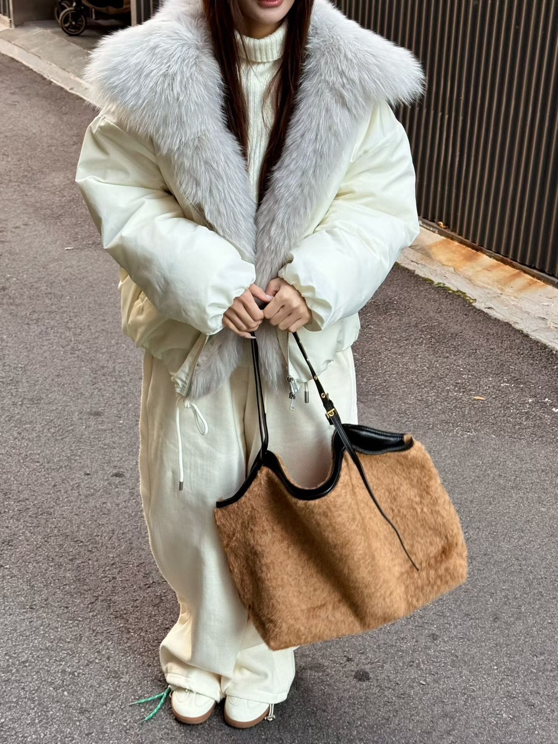 狐狸毛邊鴨絨短外套