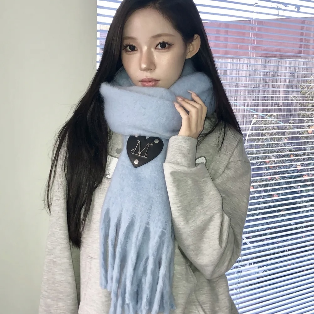 MUCENT LAMOR METAL LOGO HEART 愛心 立體金屬標圍巾 秋冬 保暖單品 配件 裝飾 韓國代購