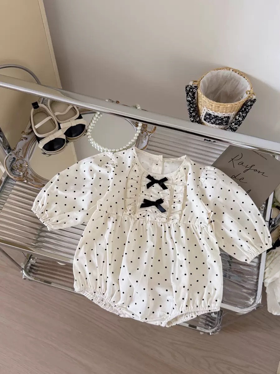 甜美波點包屁衣