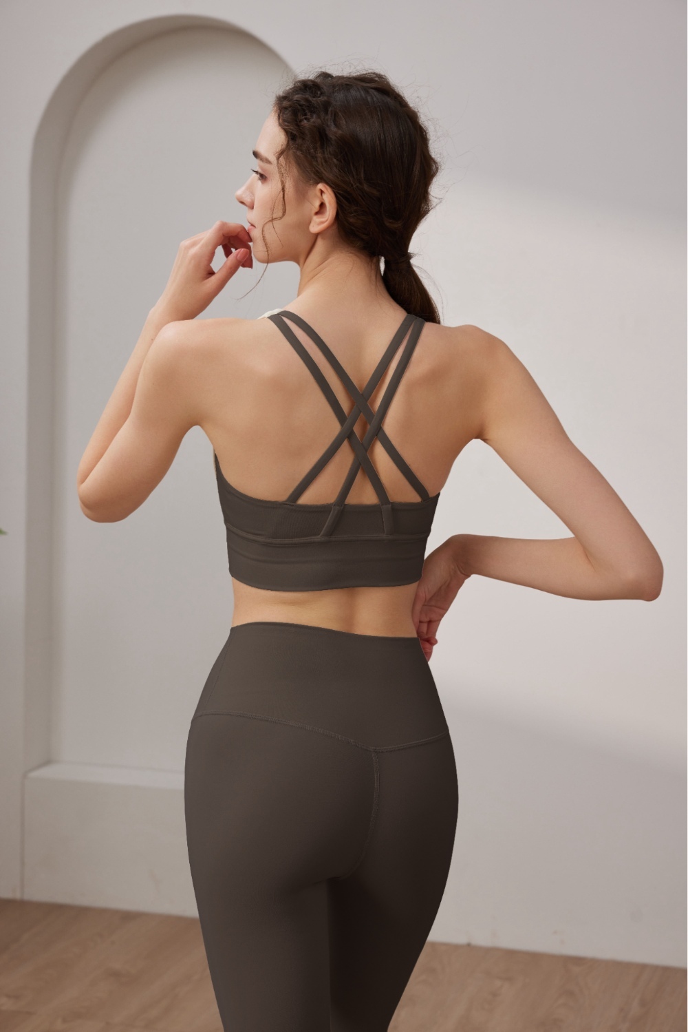 HYGGE HUG [Papillon 2.0] 交叉美背固定式胸墊運動內衣