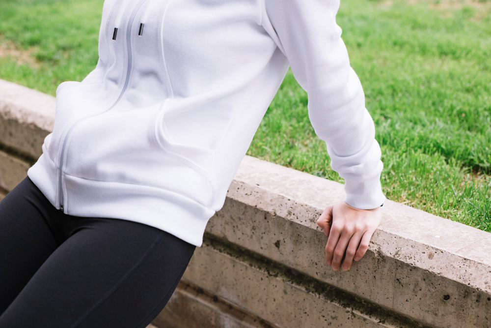 防曬外套推薦選購指南:17款涼感、防潑水、UPF防曬外套評比