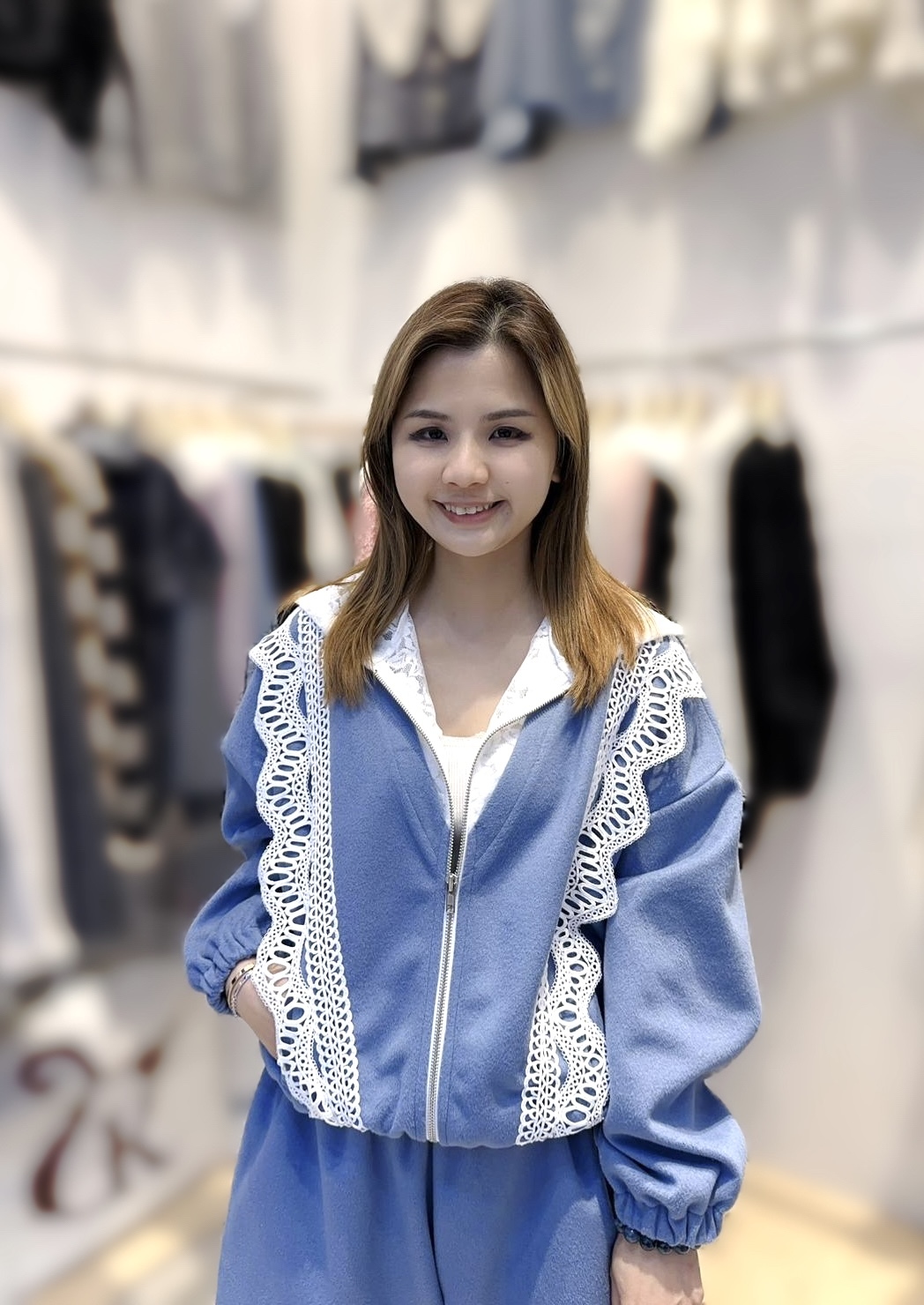 AE59   LACE帽外套  胸45 長21  原價   $449