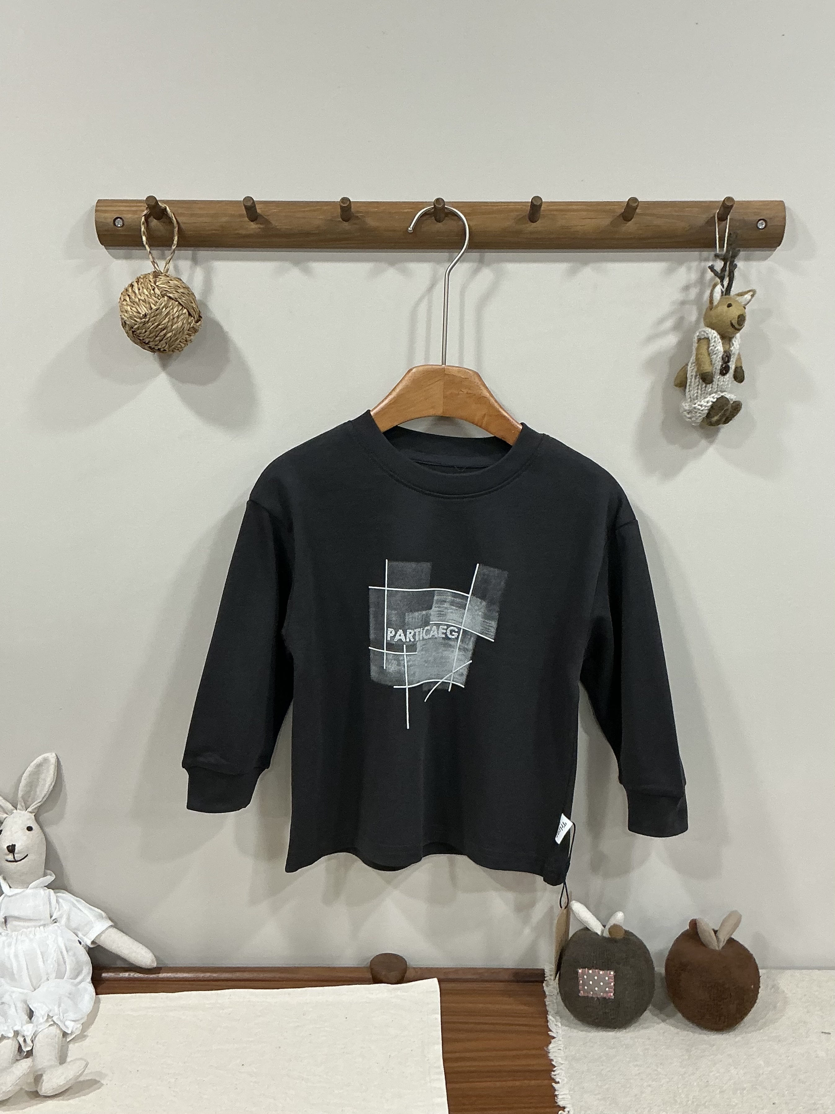 A03566幾何立體線條上衣