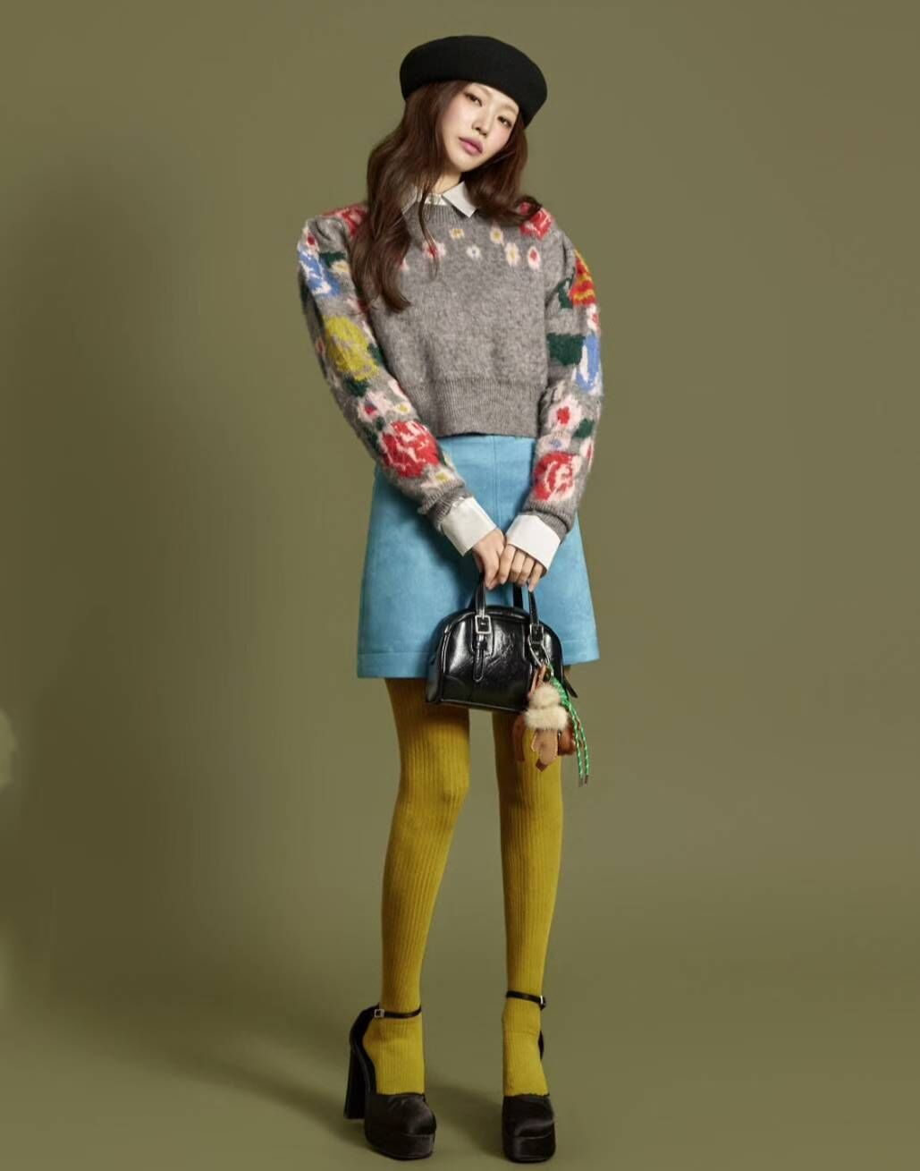 JN5224 聖誕花花圓領短版上衣