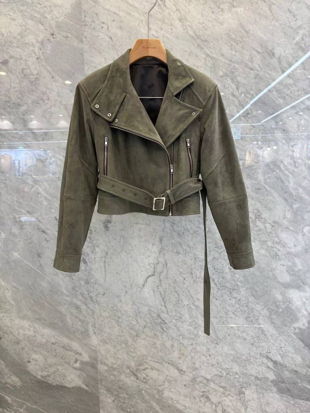 JN5230 方扣腰帶側拉鏈麂皮外套