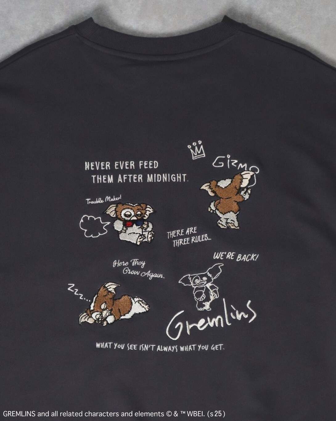 【GREMLINS】小精靈塗鴉刺繡大學TEE