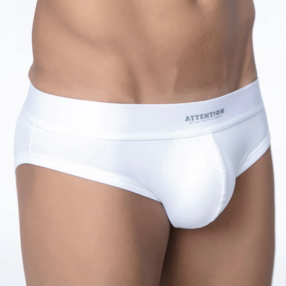 Attention Wear Mr. Basic - White