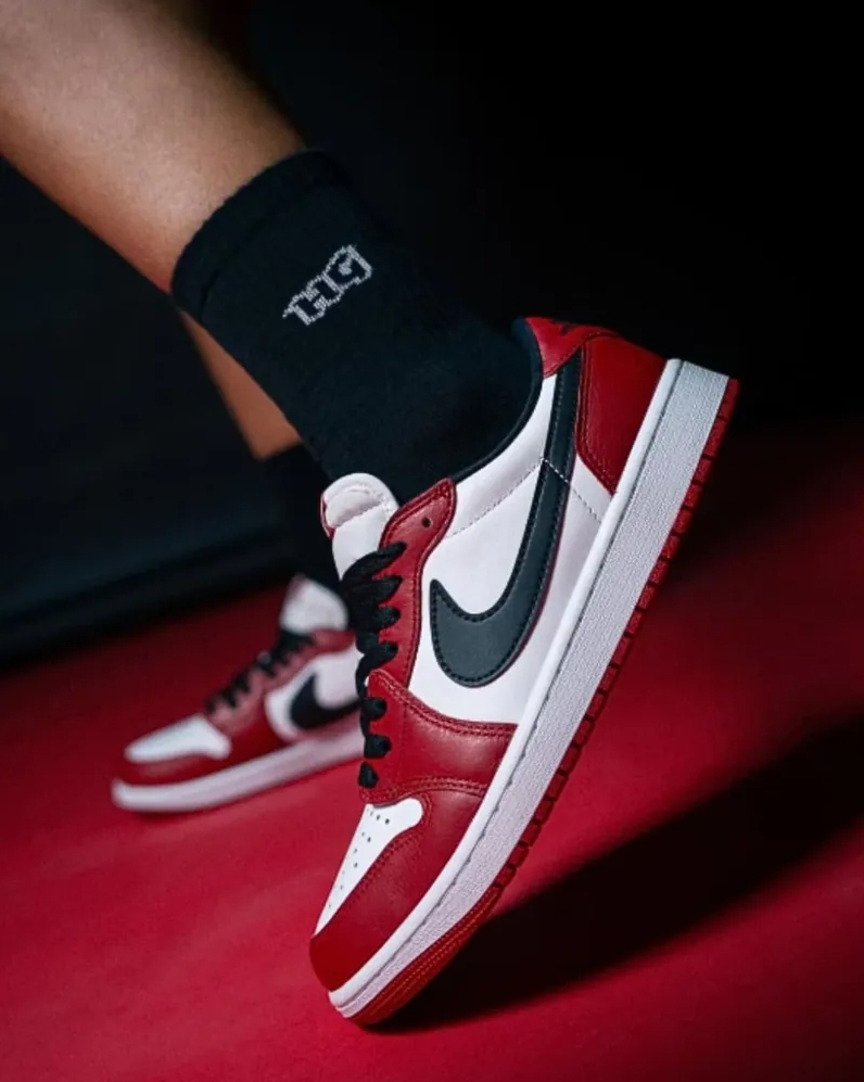 現貨 Nike Air Jordan 1 Low OG AJ1 "Chicago" 芝加哥 公牛 黑紅白 HQ6998600