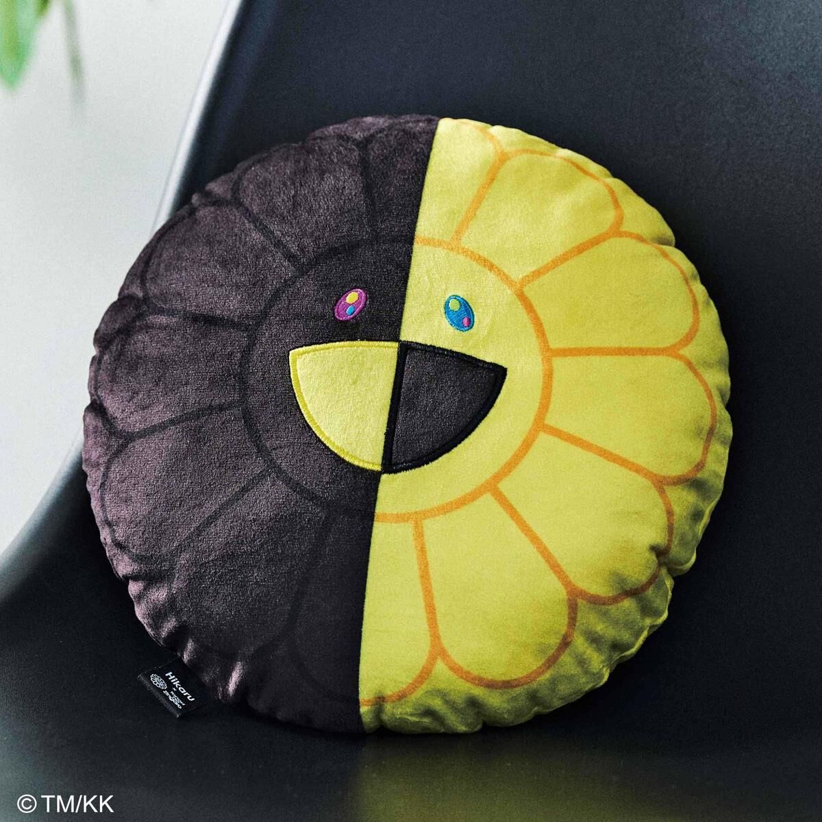 MURAKAMI TAKASHI SMART CUSHION