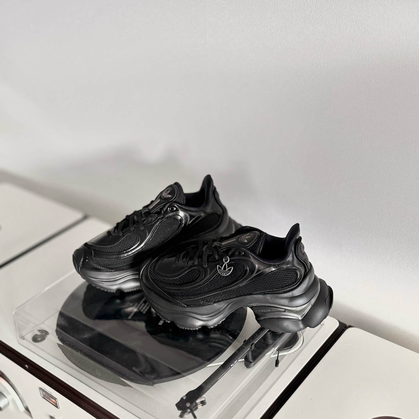 Adidas Originals Ozvenuz 黑色 全黑 宋雨琦同款 增高 厚底鞋 JS2468