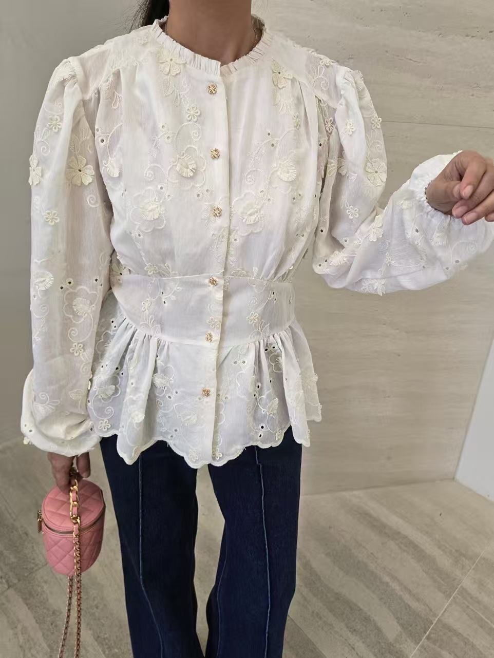 限量  CR31   開胸lace  胸 38 長22  原價$599 一口價