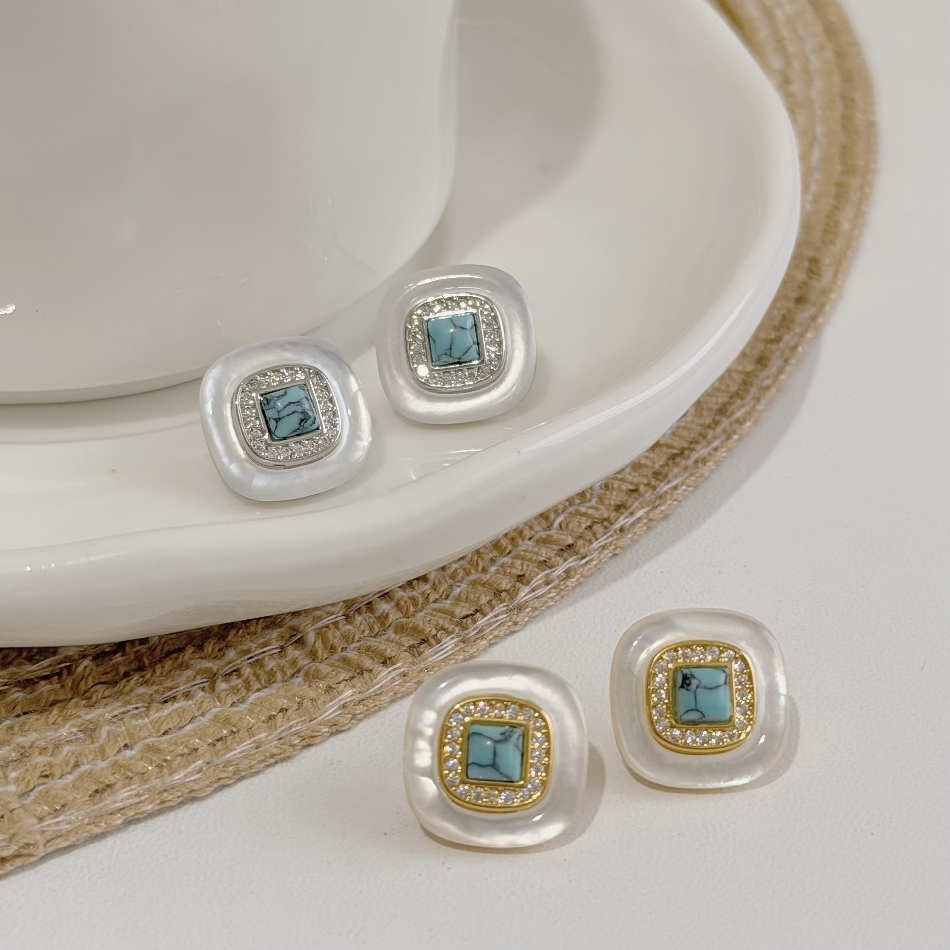 Z107方塊貝殼土耳其石耳針